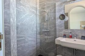 Hotel Uhainak - photo 6