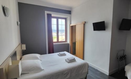 Hotel Bellevue - photo 3